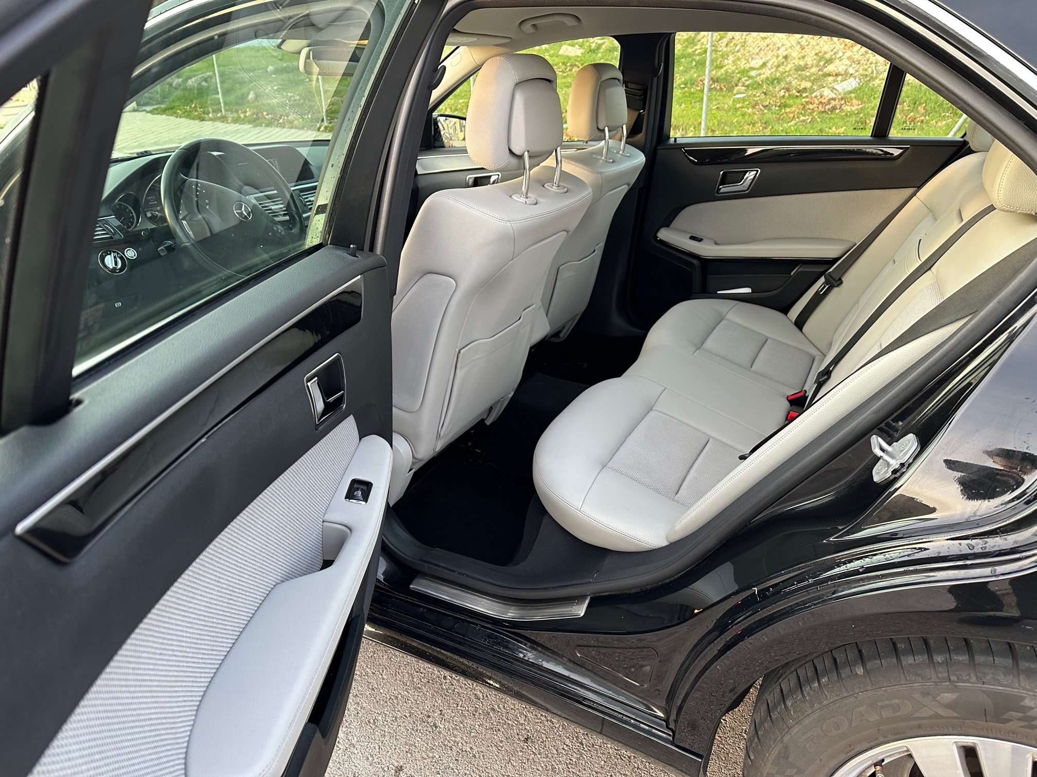 Mercedes E220